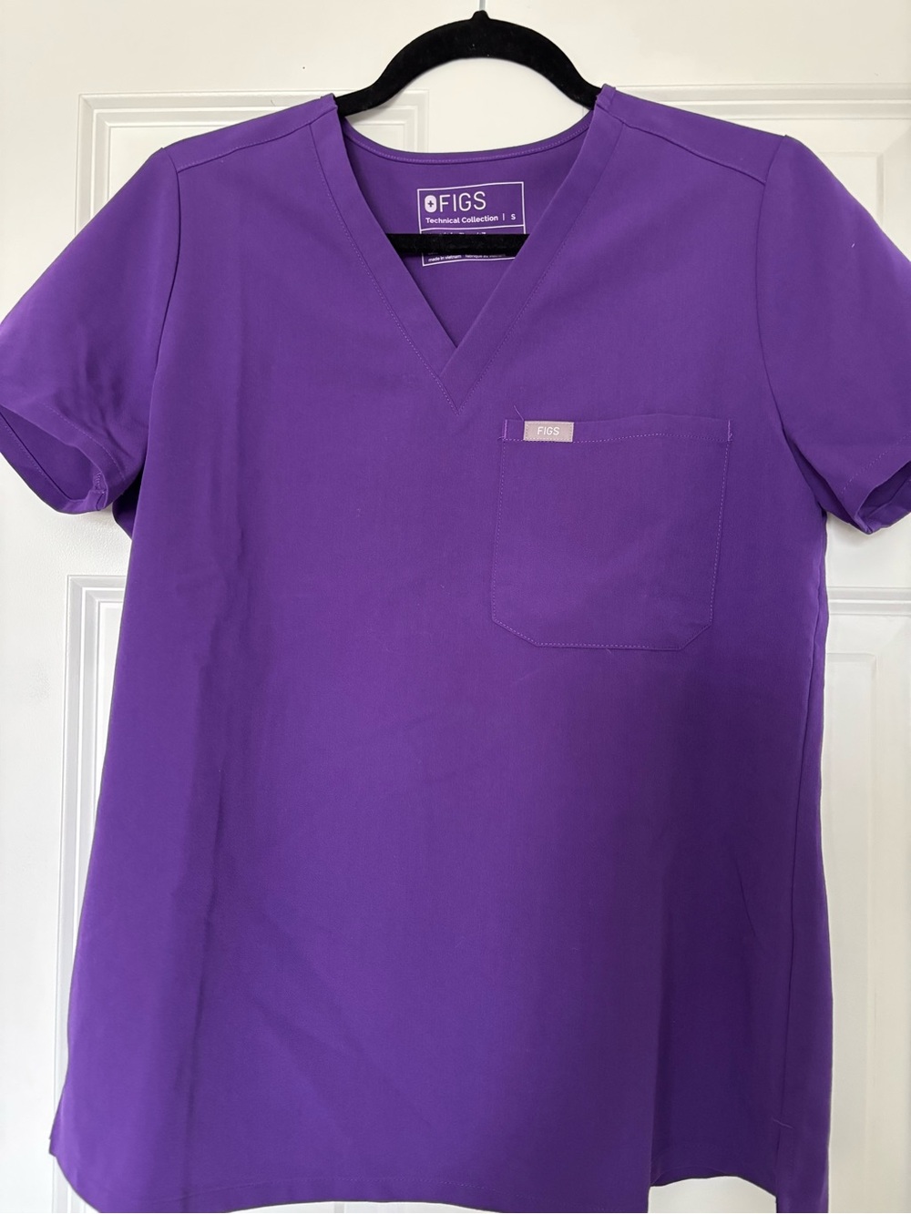 Figs Digital Grape V-Neck Women’s Scrub Top